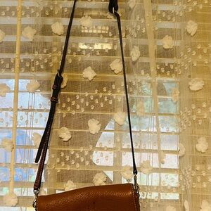 Dooney Bourke Brown Leather Crossbody Bag - Classic Women’s Shoulder Bag